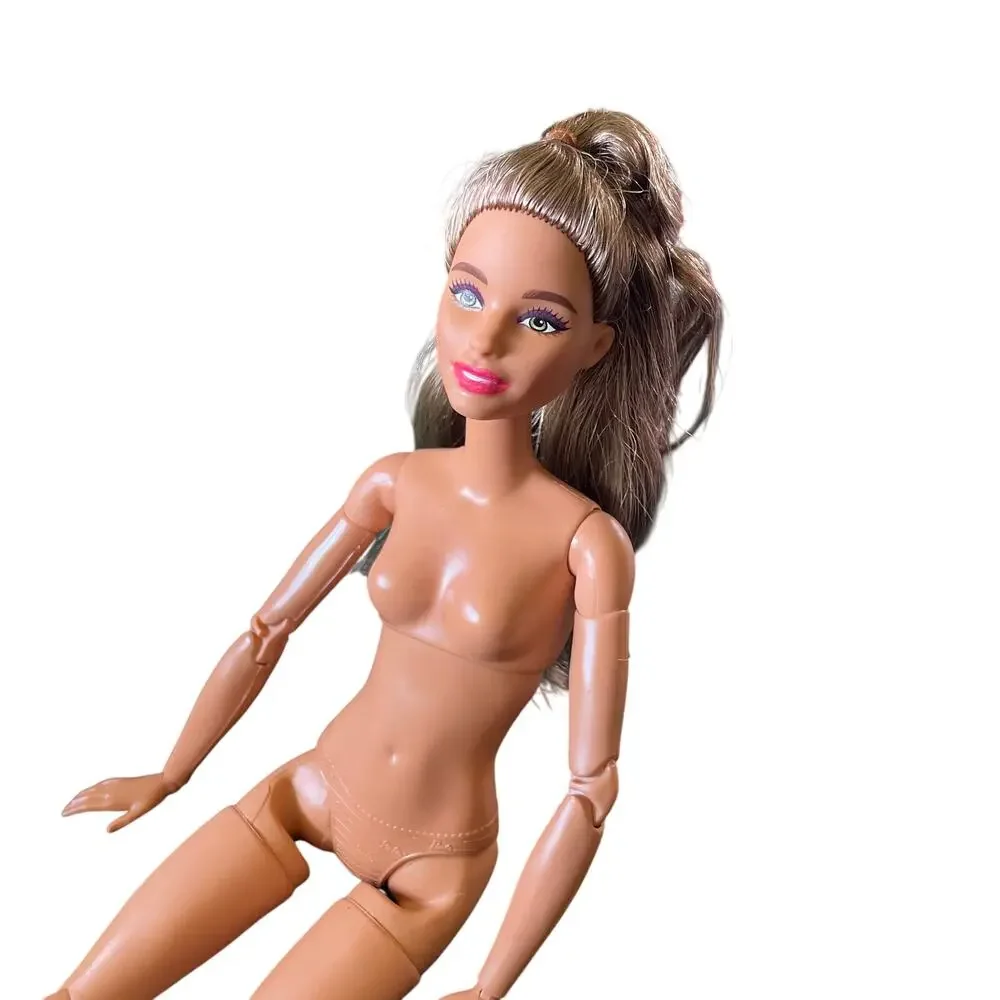 Teresa Barbie Doll Made to Move Doll Yoga 2020 Articulated Green Top No Clothes - Picture 3 of 9
